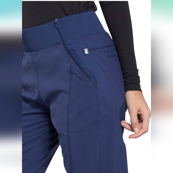 Womans Scrub Pants - Picture 3 of 4